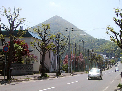 山の手から見る三角山 札幌ランドスケープ