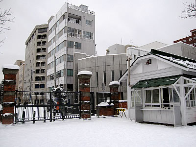 北海道大学南門