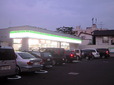 ファミリーマート北海道1号店 札幌ランドスケープ